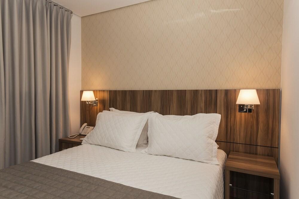 Comfort Hotel Cuiaba Exterior photo