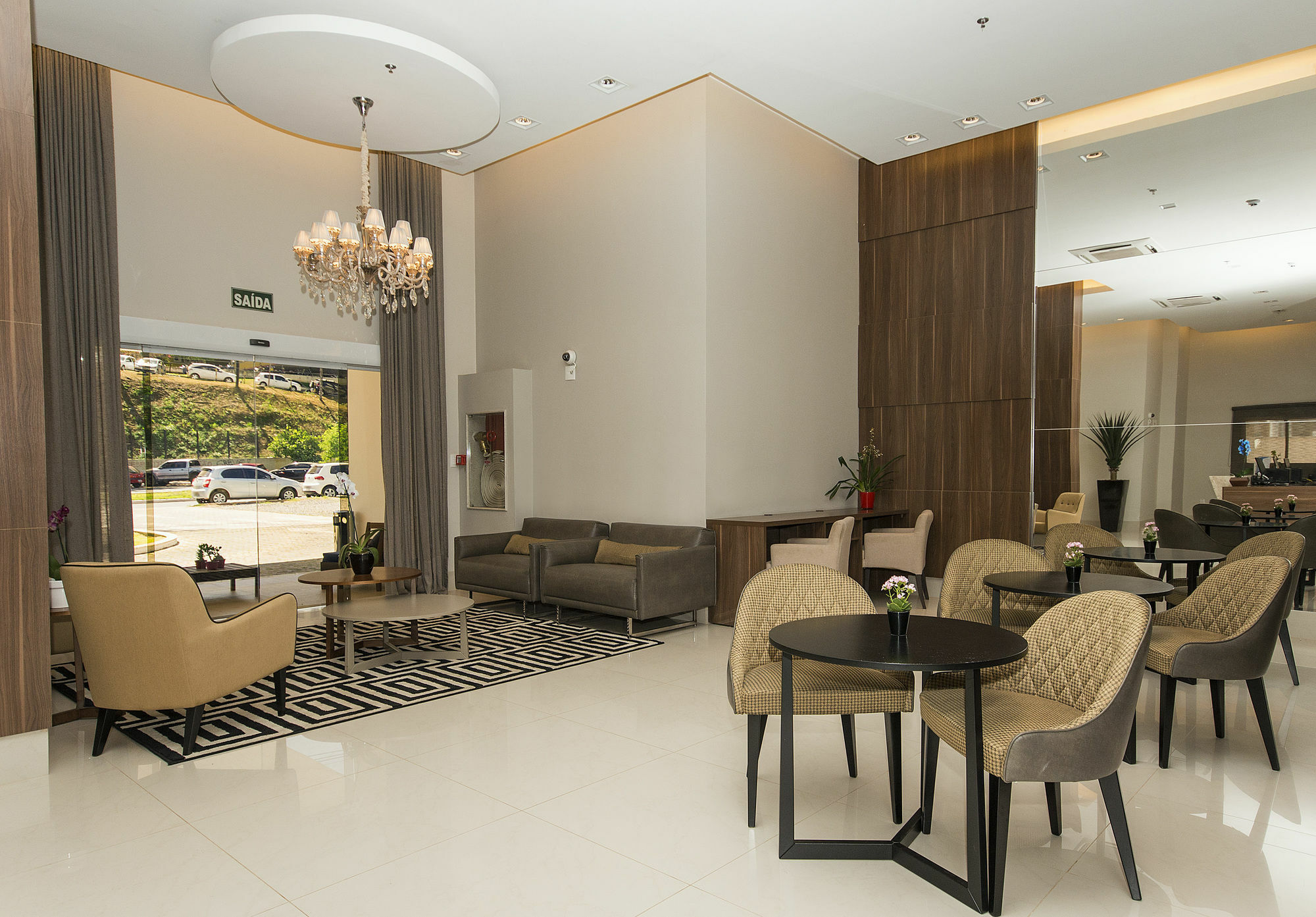 Comfort Hotel Cuiaba Exterior photo