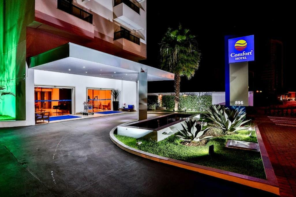 Comfort Hotel Cuiaba Exterior photo
