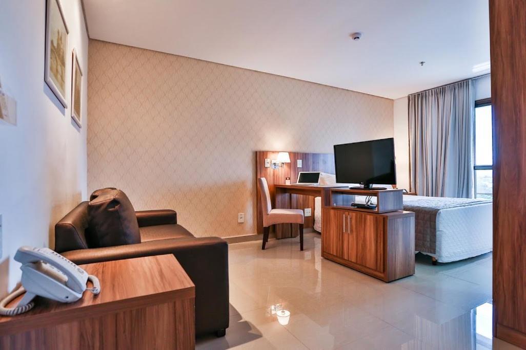 Comfort Hotel Cuiaba Exterior photo